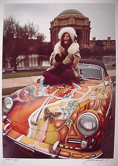 Quizz PORSCHE II - Page 13 Janis-joplin-and-her-custom-painted-1965-porsche-356c-cabriolet