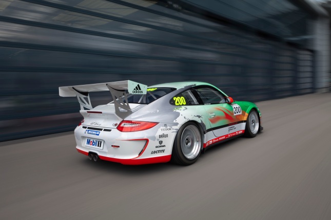 With the Porsche 911 GT3 Cup built by Porsche Motorsport in 